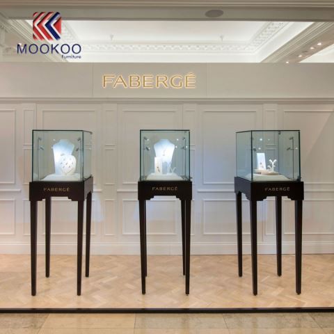 Egyedi ékszerkutató bemutató