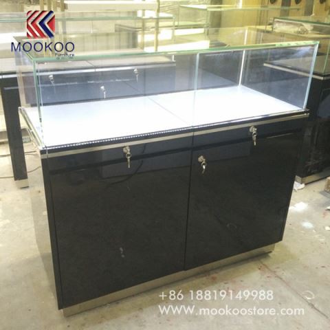 Nézd a kijelzőállványt