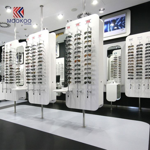 Felszerelés szemüveg optikai kijelző polchoz