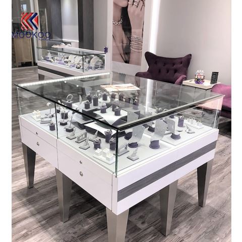 Luxus ékszerbemutató bútor