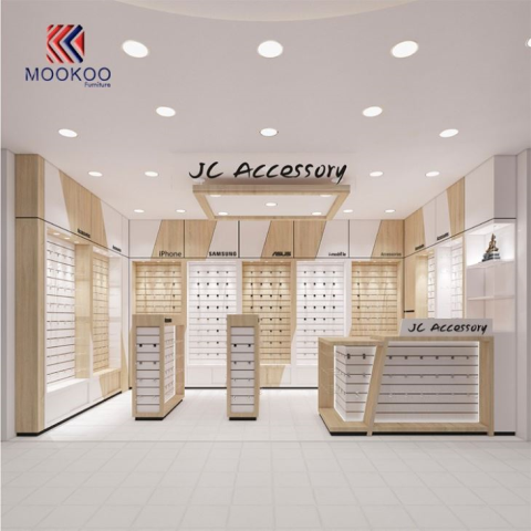 Mobiltelefon tartozékok fa szekrény