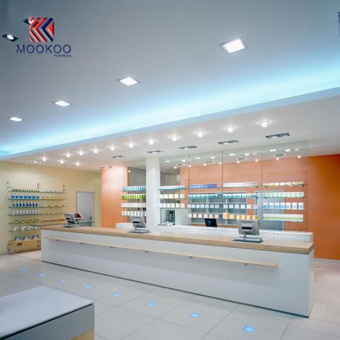 Gyógyszertár zászlóshajója tiszta edzett üveg vitrin